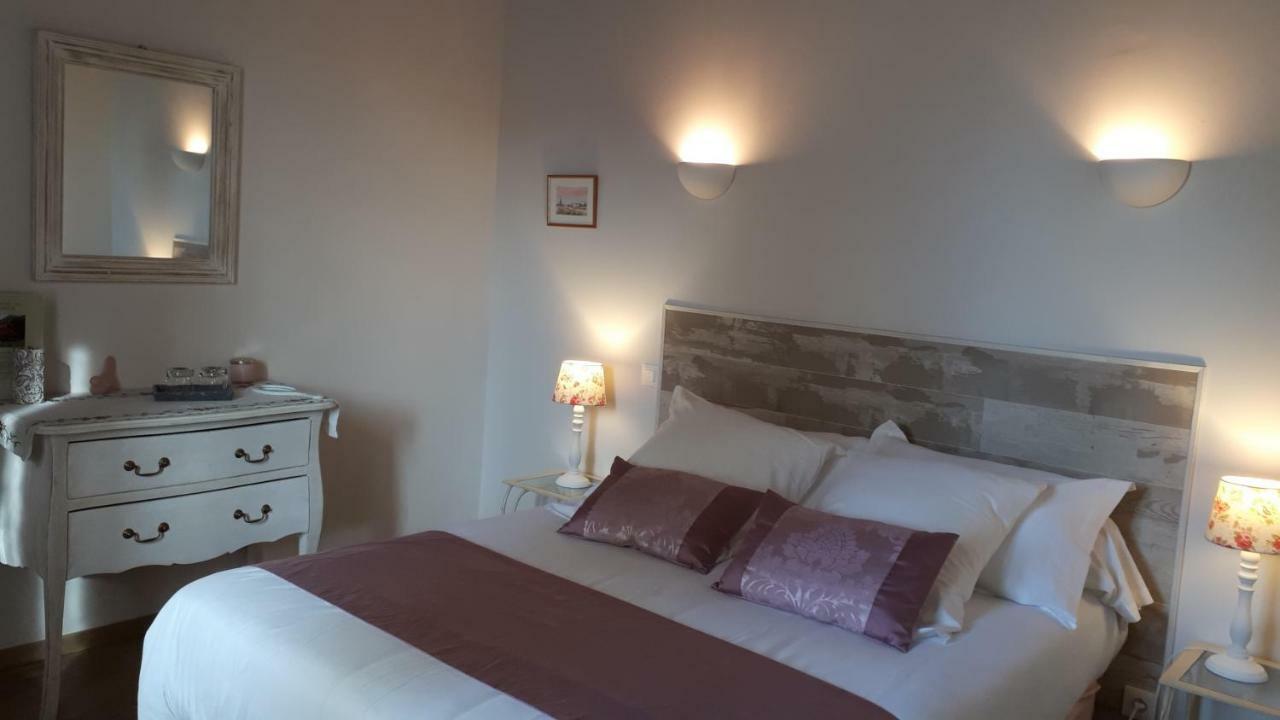 Le Domaine Du Mijarnier Bed and Breakfast Montbeugny Exterior foto